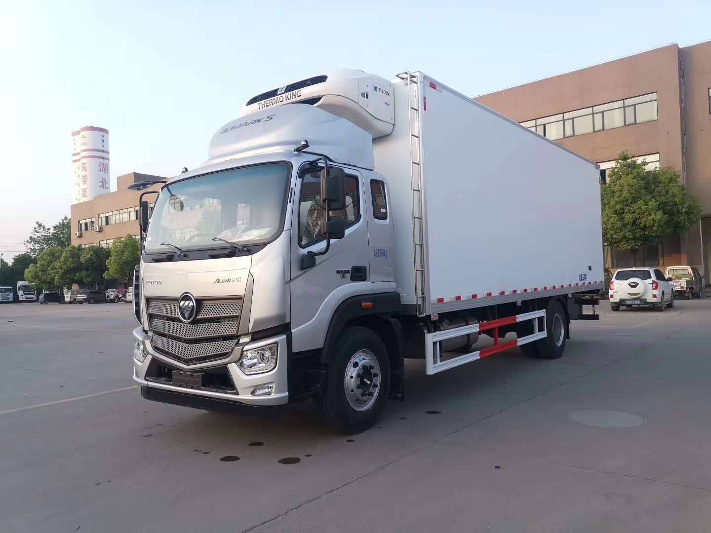 湖北省政协副主席王红玲等领导来程力专汽视察工作