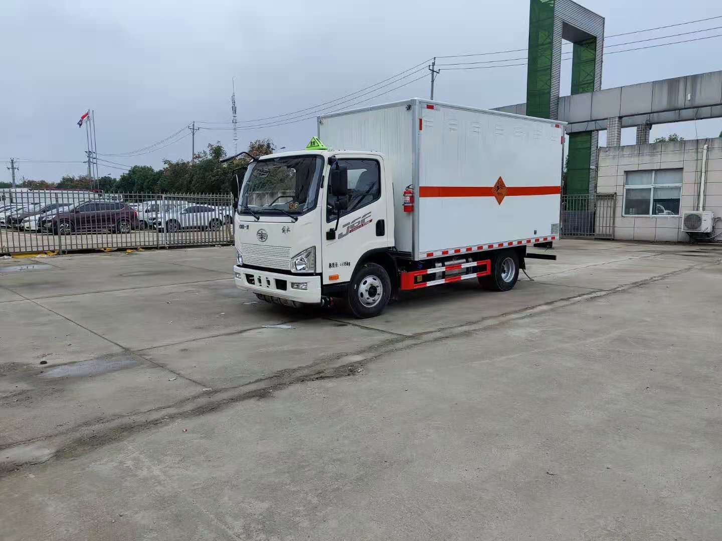 程力专汽为您解析冬季液化气使用快原因