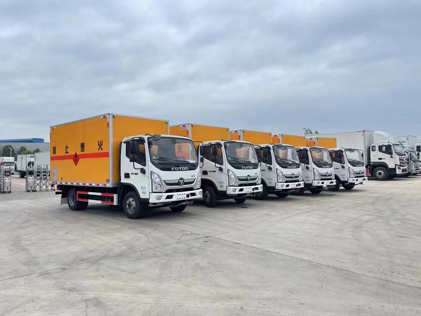 福田奥铃国六爆破器材运输车批量发车