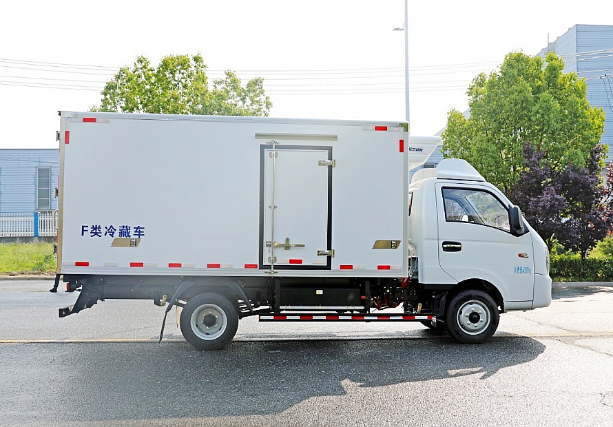 3.8米吉利 锋锐V5E纯电动冷藏车