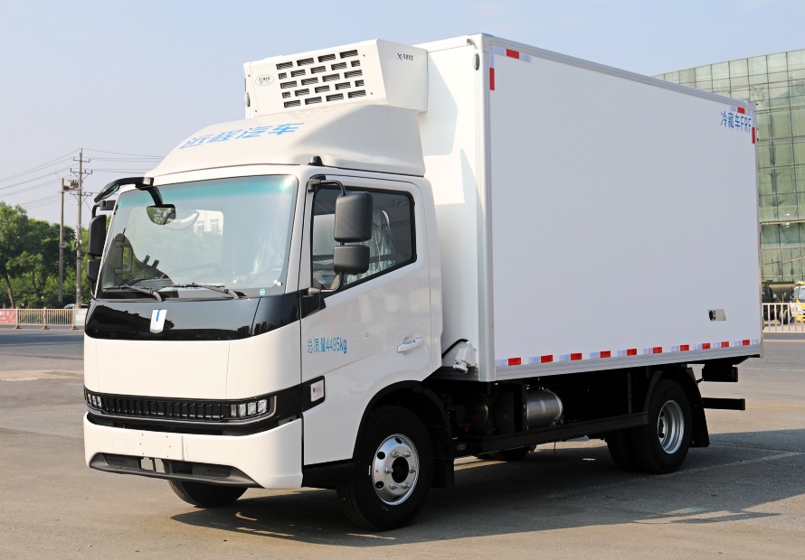 4.2米吉利续航600公里电动冷藏车