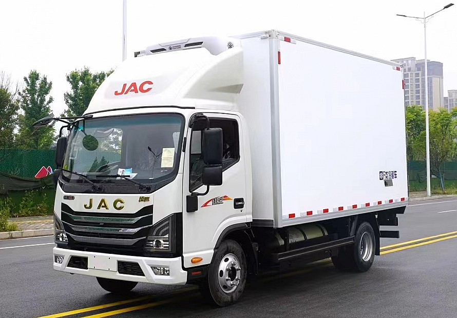 4.2米江淮运多多（傲运）天然气冷藏车