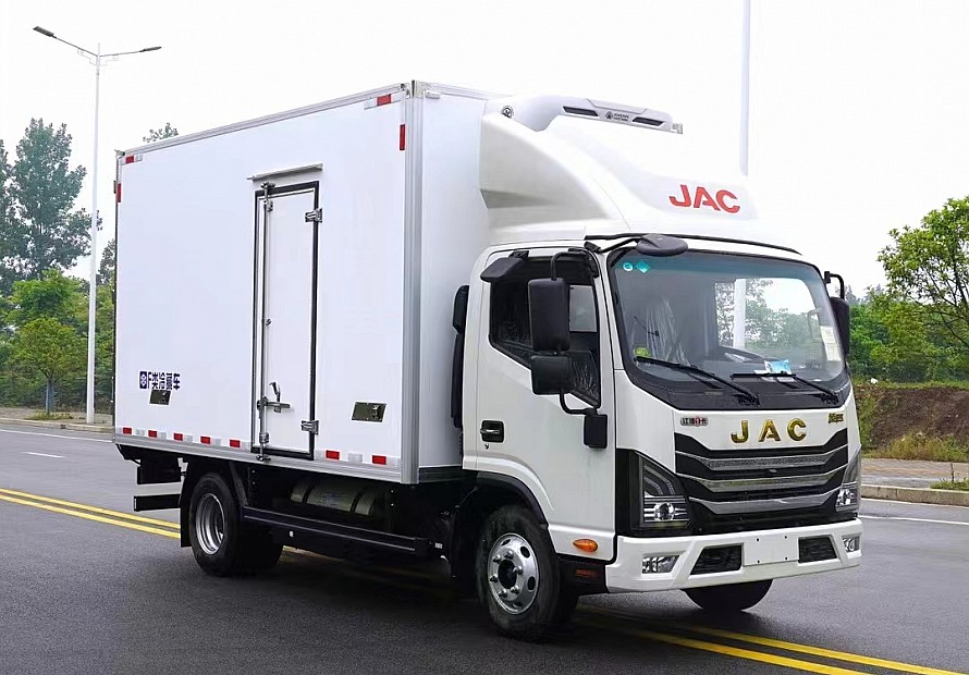 4.2米江淮运多多（傲运）天然气冷藏车