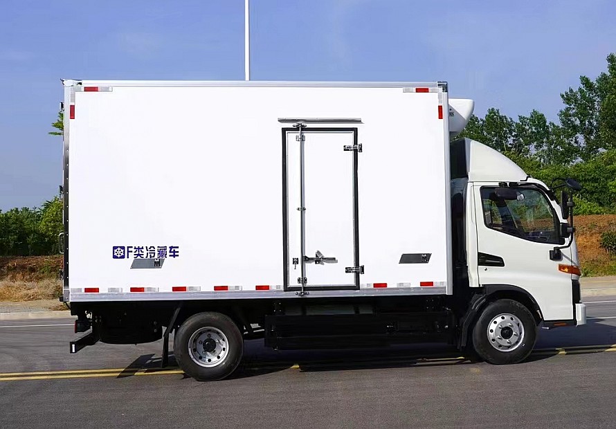 4.2米江淮骏铃V5天然气冷藏车