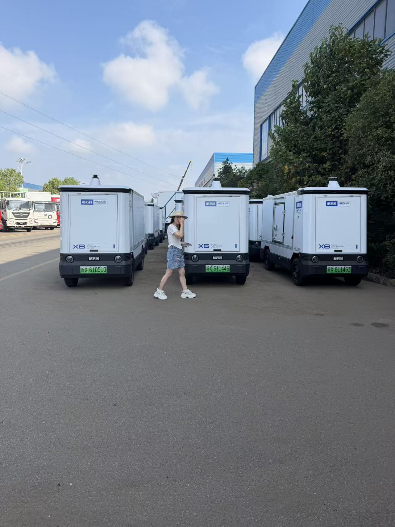 新石器X6国六无人配送冷藏车